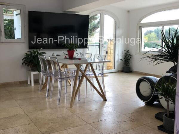 Vente Maison Saint-Cyr-sur-Mer - 3 chambres