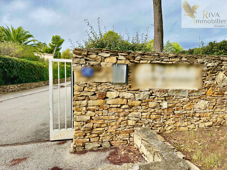 Land Saint-Cyr-sur-Mer - 891m²