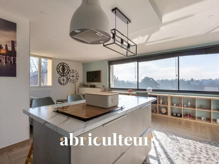 Apartment Saint-Didier-au-Mont-d'Or - 4 bedrooms - 94m²