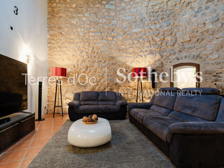 Maison Saint-Estève - 3 chambres - 218m²