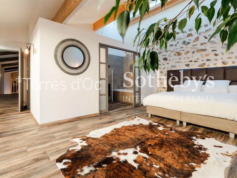 House Saint-Estève - 3 bedrooms - 218m²