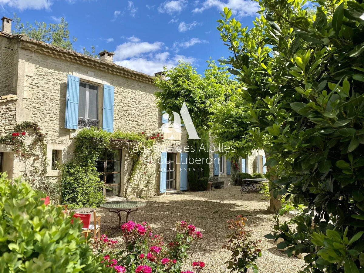 Maison Saint-Étienne-du-Grès