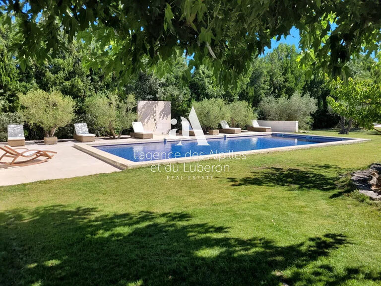 Maison Saint-Étienne-du-Grès - 9 chambres - 500m²