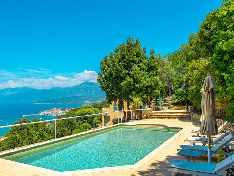 House Saint-Florent - 5 bedrooms - 220m²