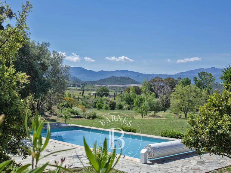 Villa Saint-Florent - 9 chambres - 630m²