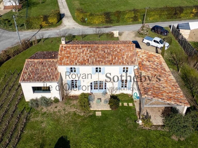 Maison Saint-Fort-sur-Gironde - 4 chambres - 150m²