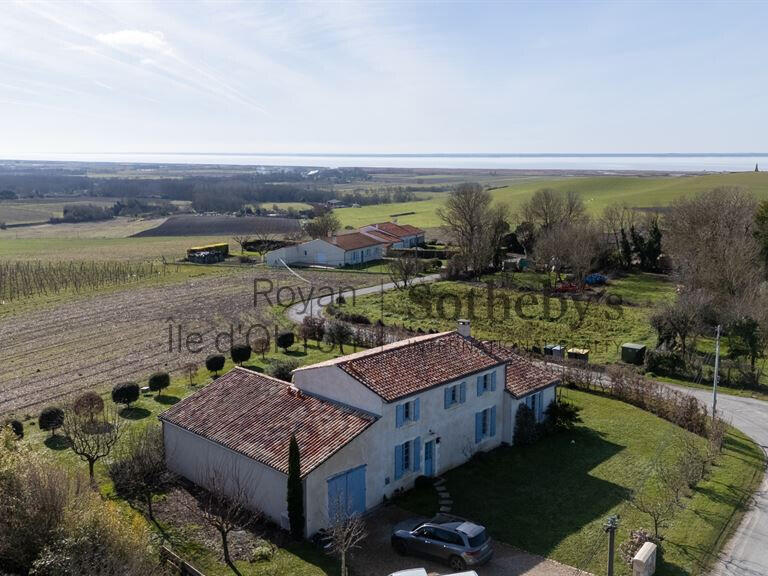 Maison Saint-Fort-sur-Gironde - 4 chambres - 150m²