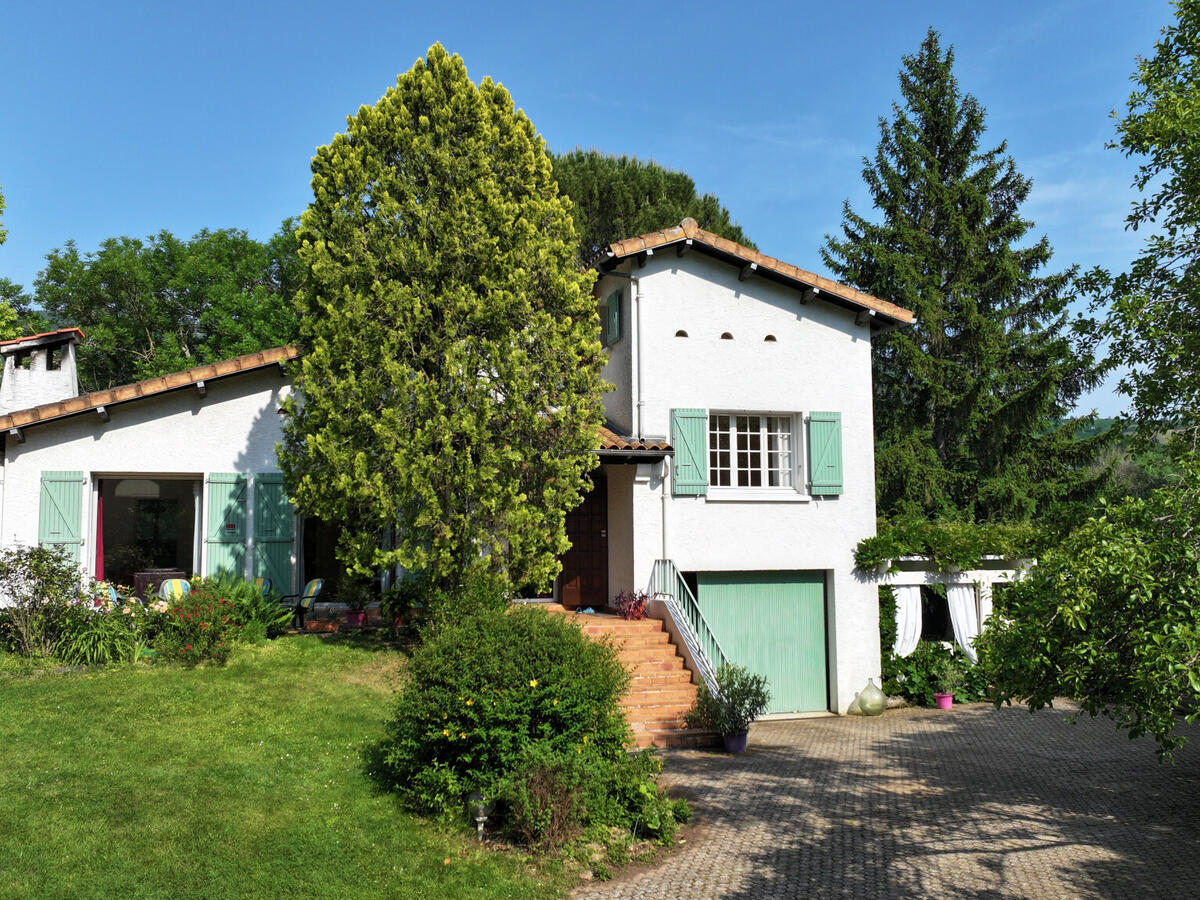 Maison Saint-Georges-de-Luzençon