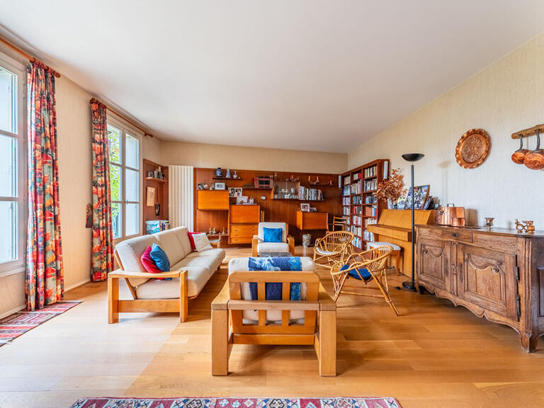 Apartment Saint-Germain-en-Laye - 3 bedrooms - 110m²