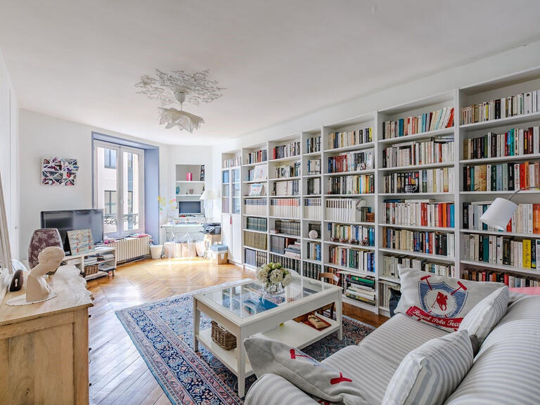 Apartment Saint-Germain-en-Laye - 3 bedrooms - 180m²