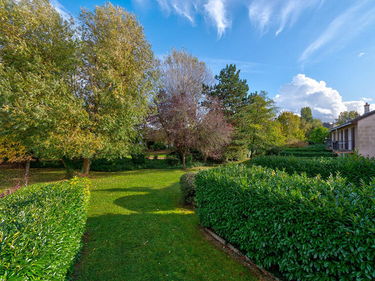 Maison Saint-Germain-en-Laye - 5 chambres - 135m²