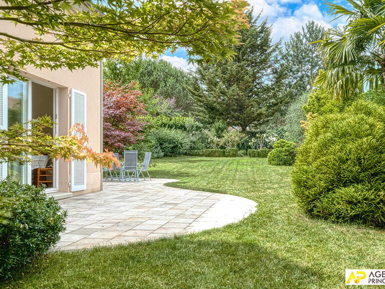 Sale House Saint-Germain-en-Laye - 4 bedrooms