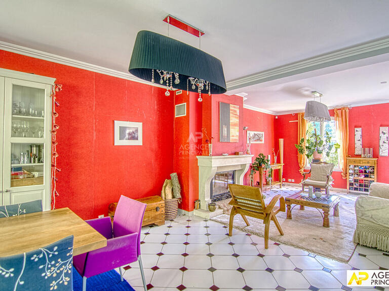 Maison Saint-Germain-en-Laye - 5 chambres - 180m²