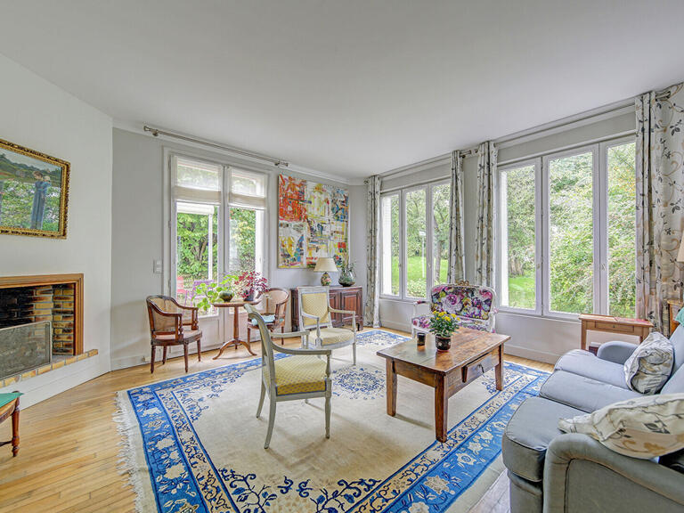 House Saint-Germain-en-Laye - 8 bedrooms - 220m²