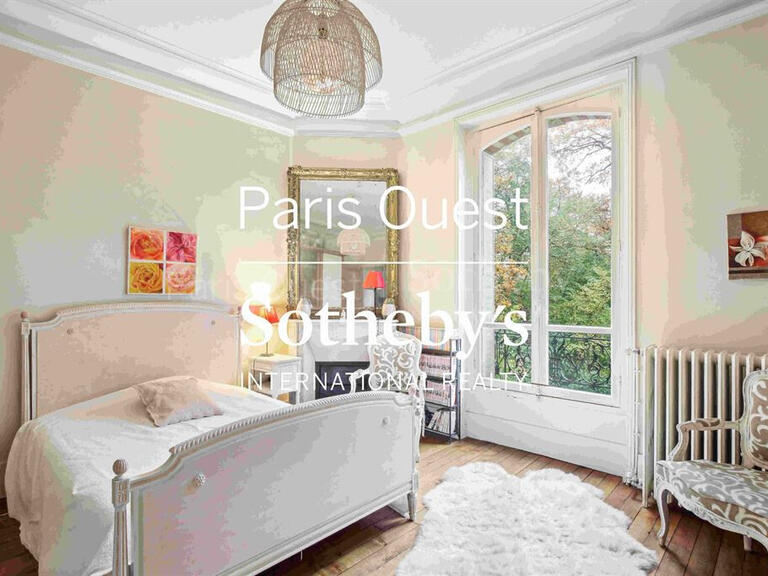 Maison Saint-Germain-en-Laye - 6 chambres - 280m²