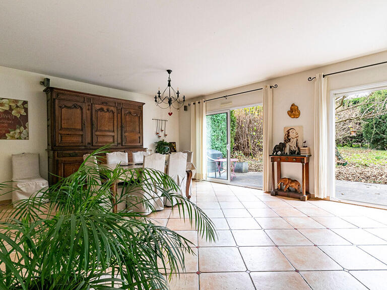 House Saint-Germain-en-Laye - 5 bedrooms - 180m²