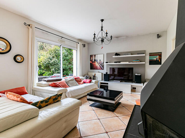 House Saint-Germain-en-Laye - 5 bedrooms - 180m²