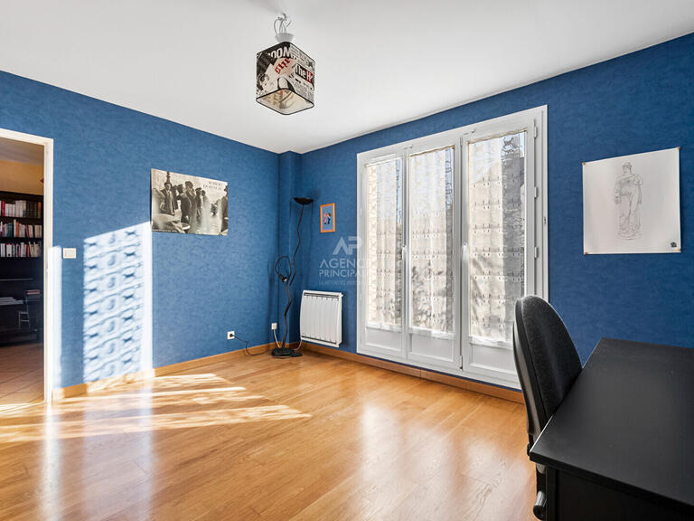 Maison Saint-Germain-en-Laye - 5 chambres - 157m²