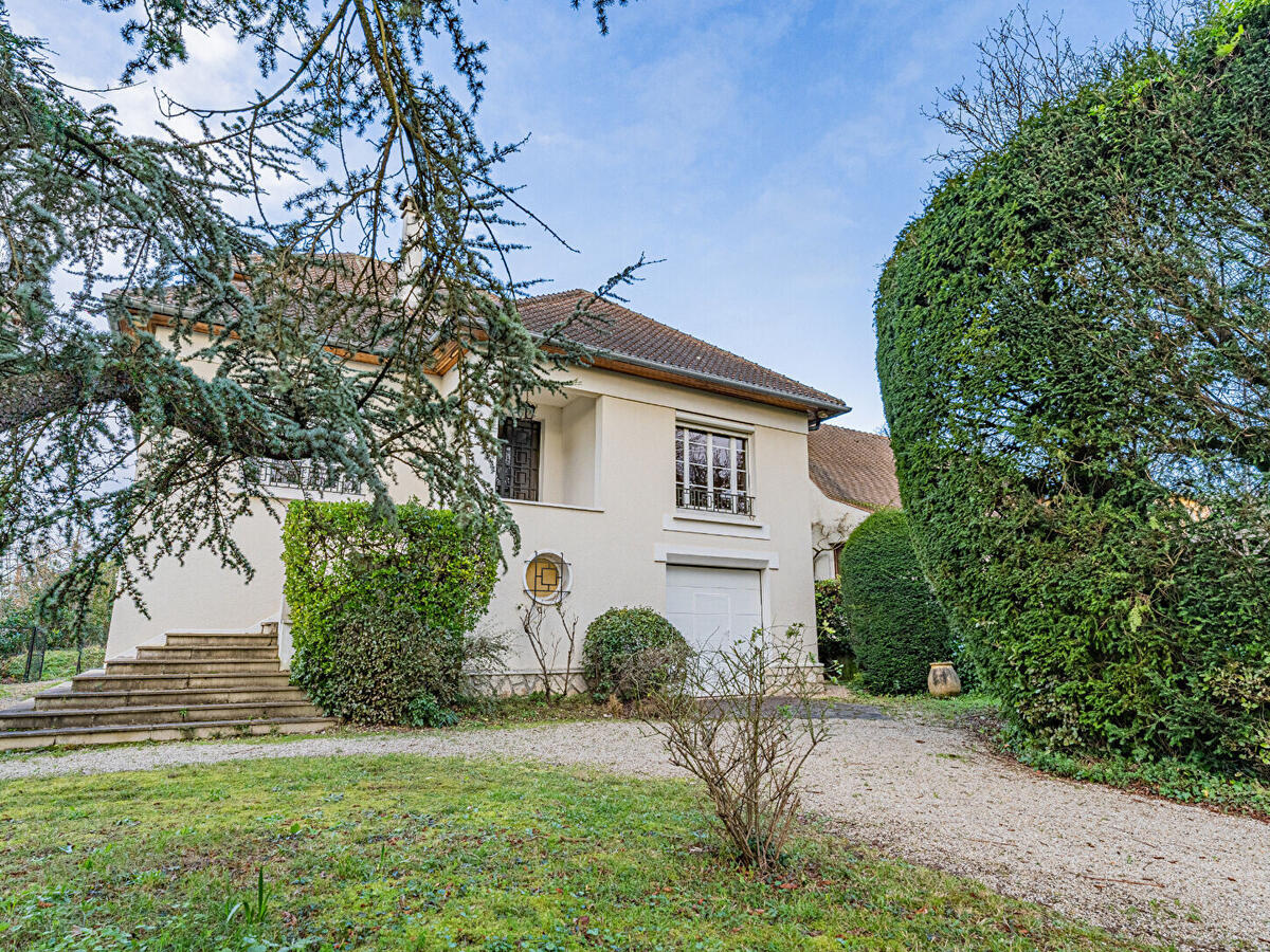 House Saint-Germain-en-Laye