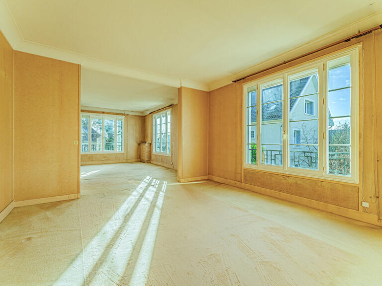 House Saint-Germain-en-Laye - 4 bedrooms - 250m²