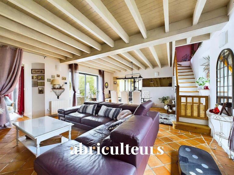 House Saint-Hilaire-de-Chaléons - 3 bedrooms - 218m²