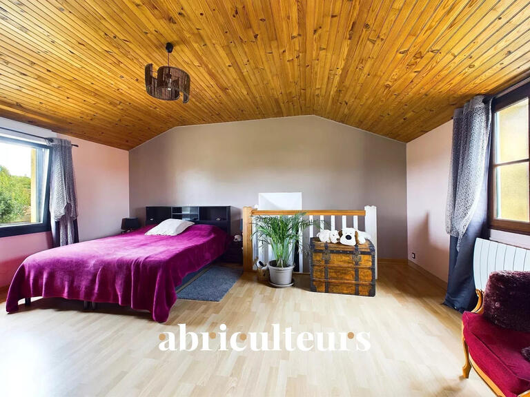 House Saint-Hilaire-de-Chaléons - 3 bedrooms - 218m²