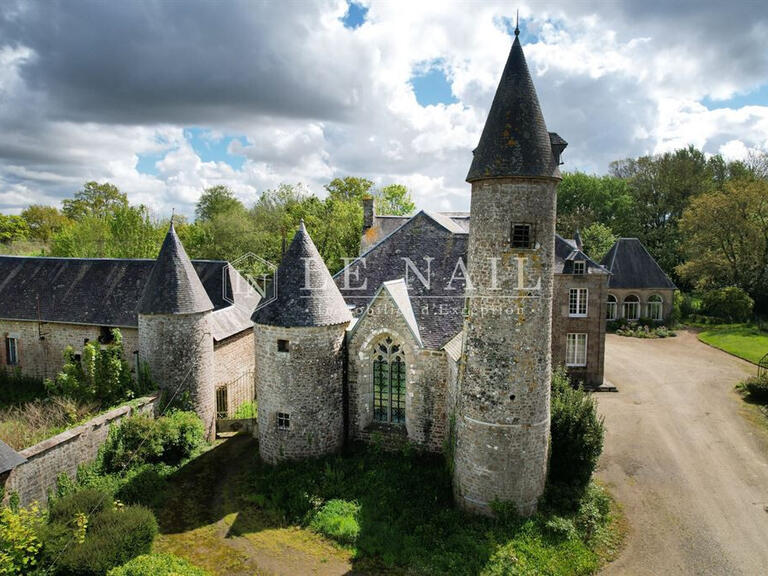 Manoir Saint-Hilaire-du-Harcouët - 6 chambres - 510m²