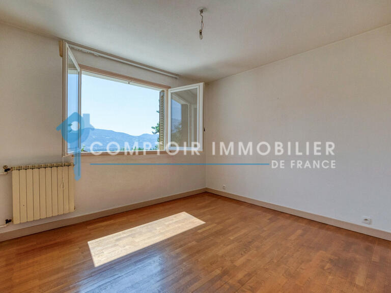 House Saint-Ismier - 4 bedrooms - 175m²