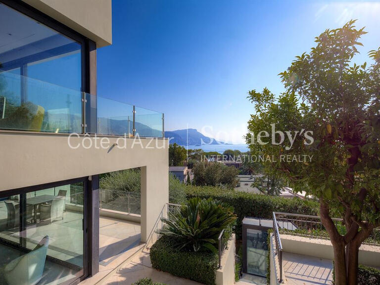 House Saint-Jean-Cap-Ferrat - 4 bedrooms - 256m²