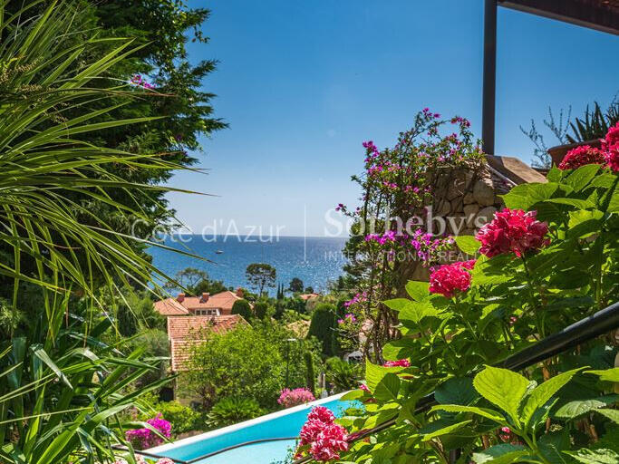 Maison Saint-Jean-Cap-Ferrat - 5 chambres - 180m²