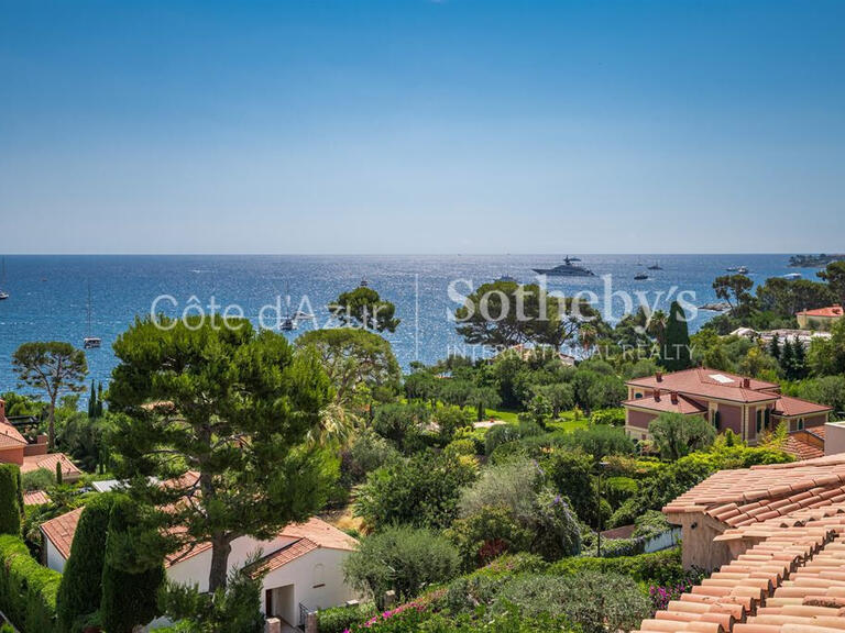 Maison Saint-Jean-Cap-Ferrat - 5 chambres - 180m²