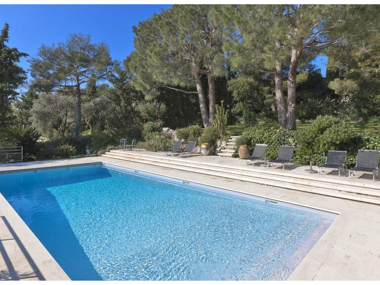 Villa Saint-Jean-Cap-Ferrat - 5 bedrooms - 190m²