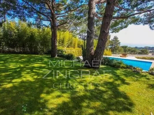 Villa Saint-Jean-Cap-Ferrat - 5 bedrooms - 190m²