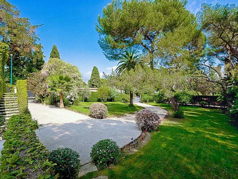 Villa Saint-Jean-Cap-Ferrat - 5 bedrooms - 350m²