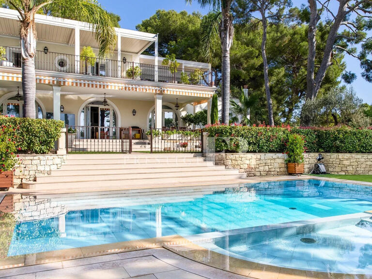 Villa Saint-Jean-Cap-Ferrat - 8 bedrooms - 320m²