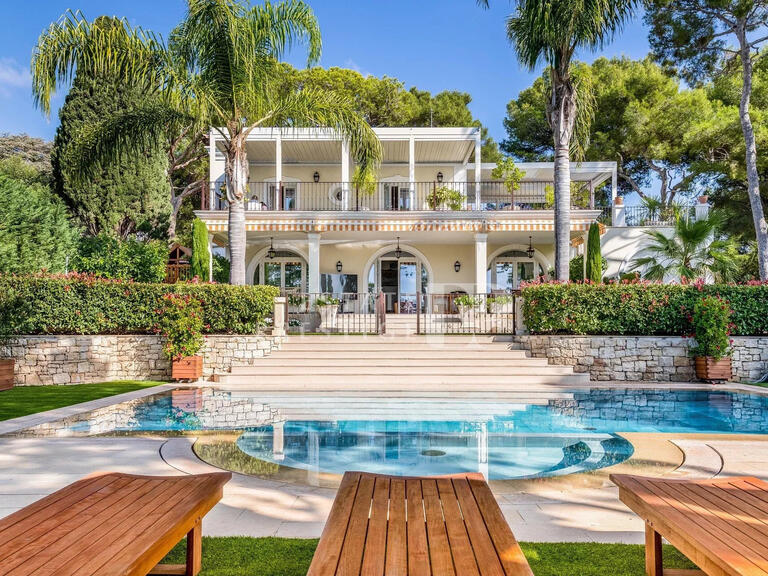 Villa Saint-Jean-Cap-Ferrat - 8 bedrooms - 320m²