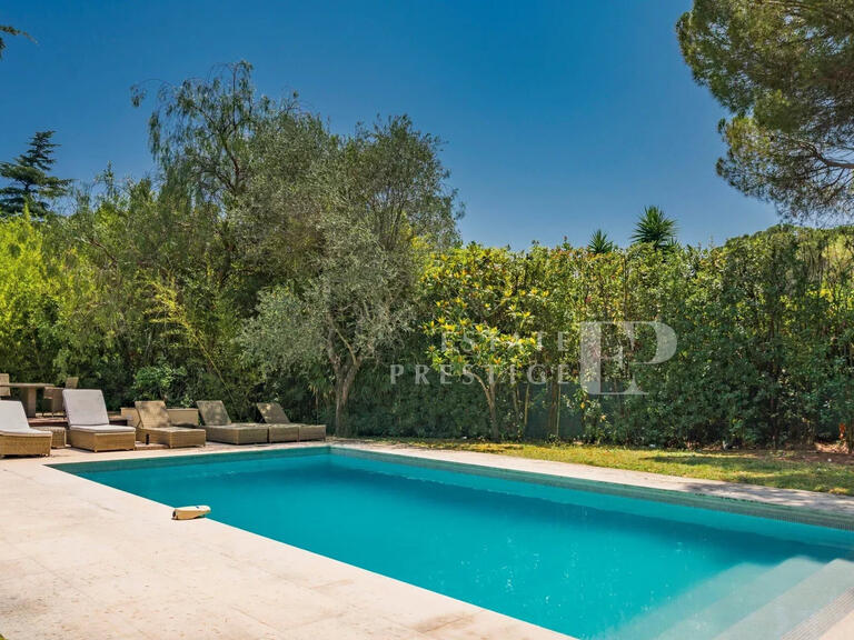 Villa Saint-Jean-Cap-Ferrat - 5 chambres - 234m²