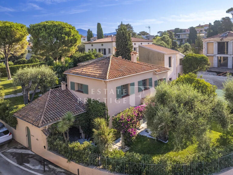 Villa Saint-Jean-Cap-Ferrat - 5 chambres - 220m²