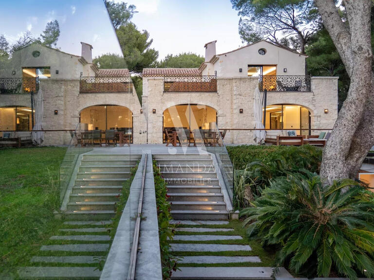 Villa Saint-Jean-Cap-Ferrat - 5 chambres - 750m²