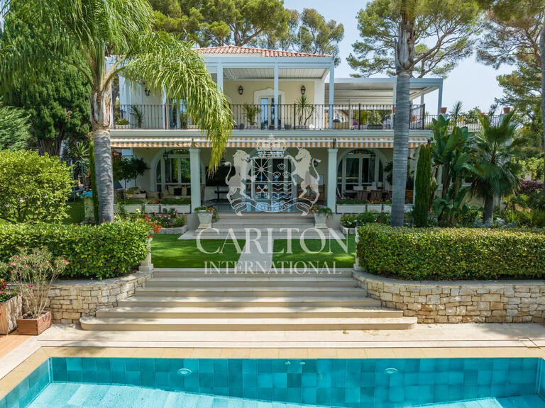 Villa Saint-Jean-Cap-Ferrat - 7 bedrooms - 330m²