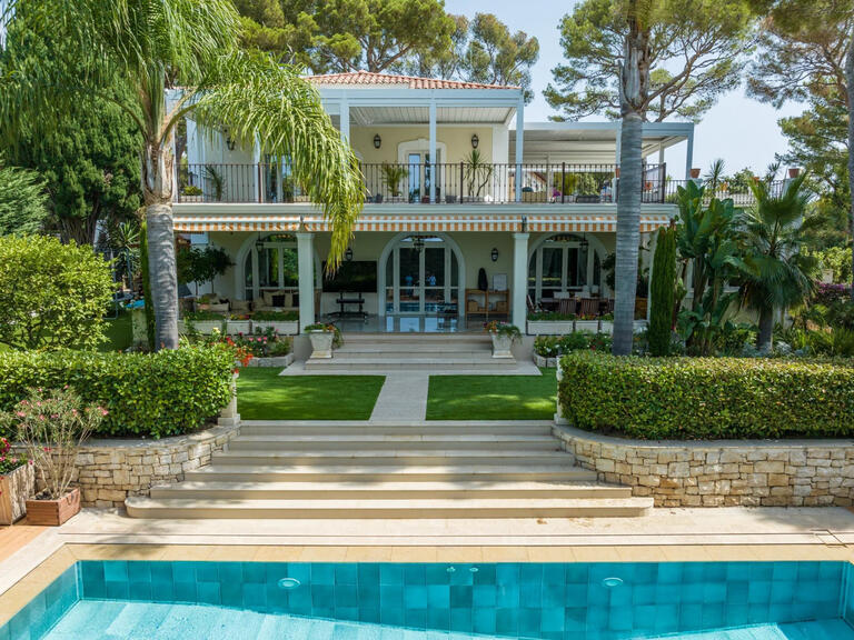 Villa Saint-Jean-Cap-Ferrat - 7 chambres - 330m²