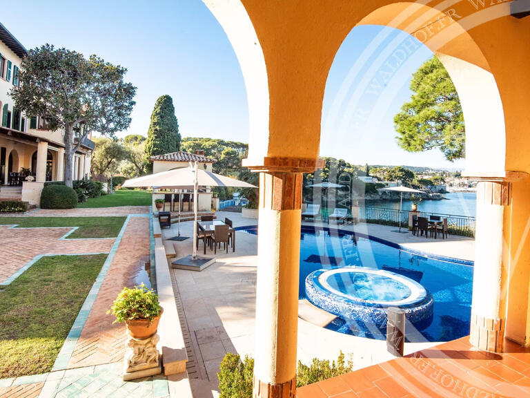 Villa Saint-Jean-Cap-Ferrat - 6 chambres - 3100m²