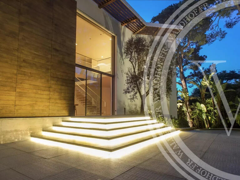 Villa Saint-Jean-Cap-Ferrat - 5 bedrooms - 2330m²