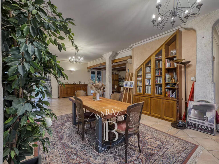 Maison Saint-Jean-de-Gonville - 392m²