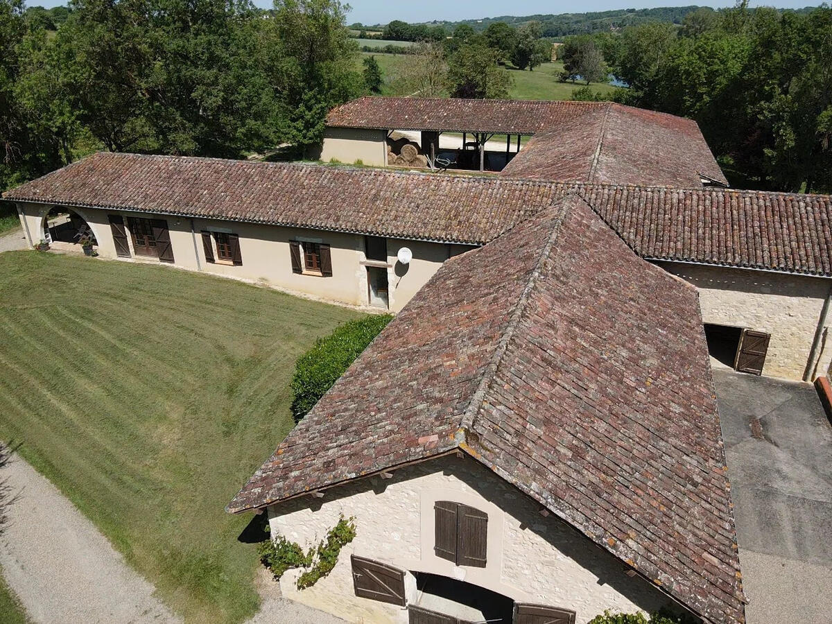 Castle Saint-Jean-le-Comtal