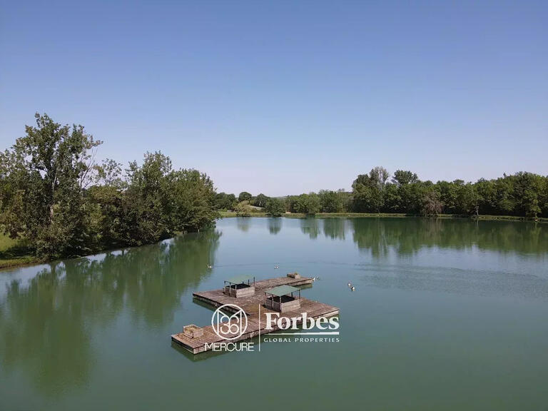 Château Saint-Jean-le-Comtal - 9 chambres - 1200m²