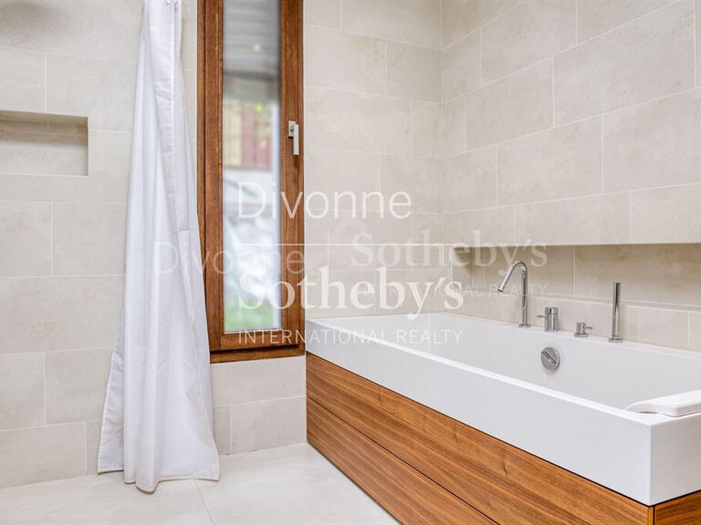 Maison Saint-Julien-en-Genevois - 4 chambres - 212m²