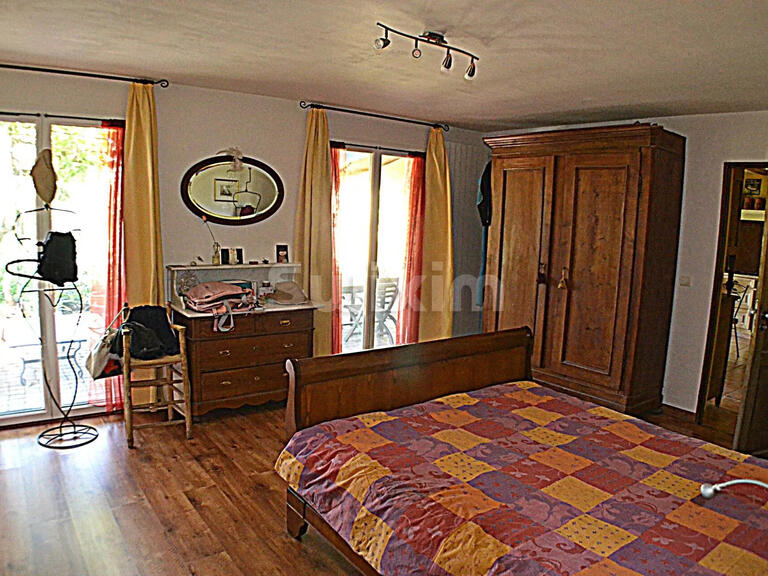 Maison Saint-Laurent-d'Aigouze - 5 chambres - 418m²