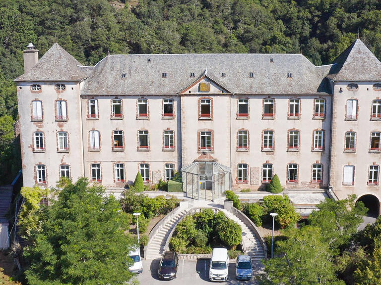 Château à Barjac - Vente de luxe - BellesPierres