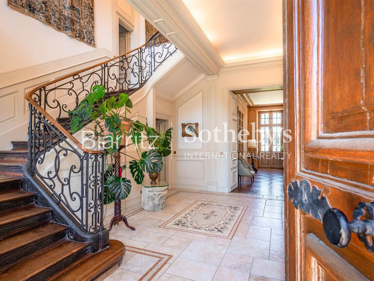 Castle Saint-Laurent-de-Gosse - 7 bedrooms - 824m²